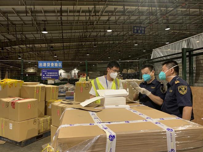 成都1-8月貨物貿易進出口總值突破5470億元，同比增長7.1%，國內貿易代理業務助力穩定增長